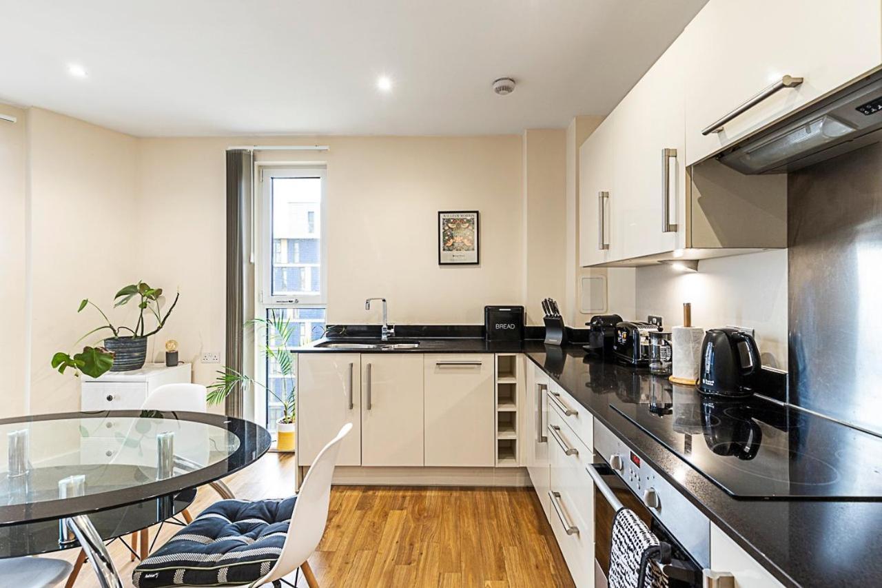 Vibrant London Canal Apartment Buitenkant foto